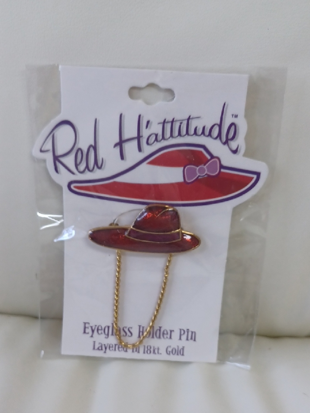 New Layered In 18K gold Red H'attitude Red Enamel Hat Eyeglass Holder Pin - Picture 8 of 9